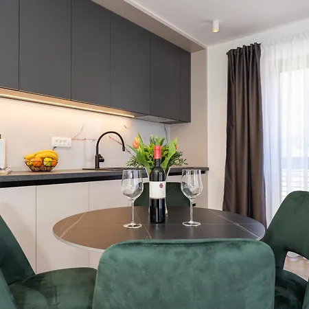 Maria アパート *