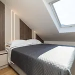 Maria Apartman *
