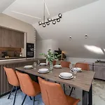 Maria Apartman *